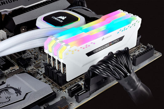 Corsair Vengeance RGB PRO White Ram 16Go DDR4 3000 Mhz C15